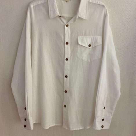 Camisa botón madera