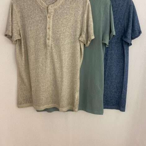 Camiseta mao botones