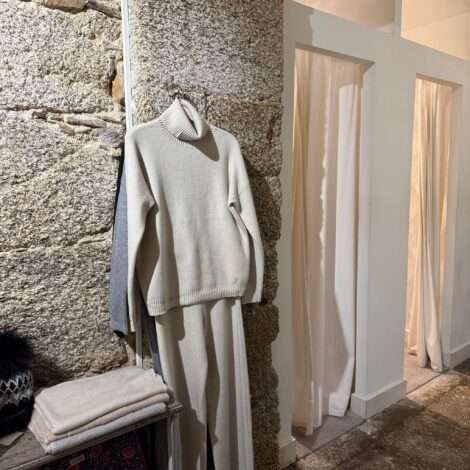 Conjunto cuello vuelto