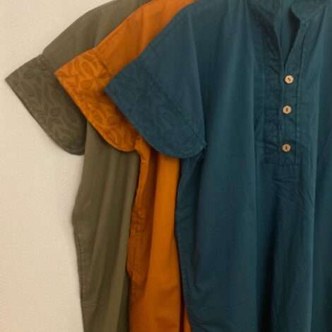 Vestido detalle remates