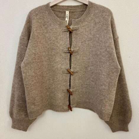 Chaqueta punto botones madera