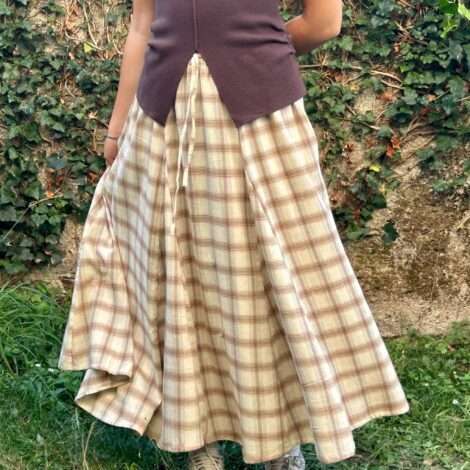 Falda midi cuadros
