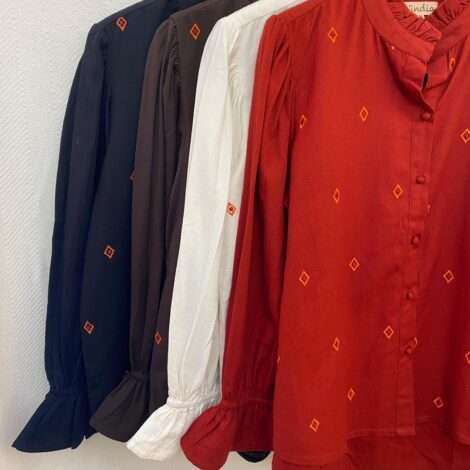 Blusa bordado rombos